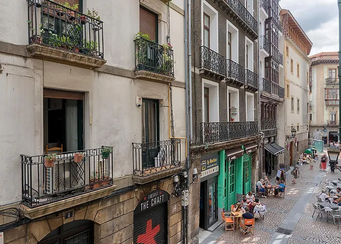 Moderno Y Lujoso En El Historico Casco Viejo