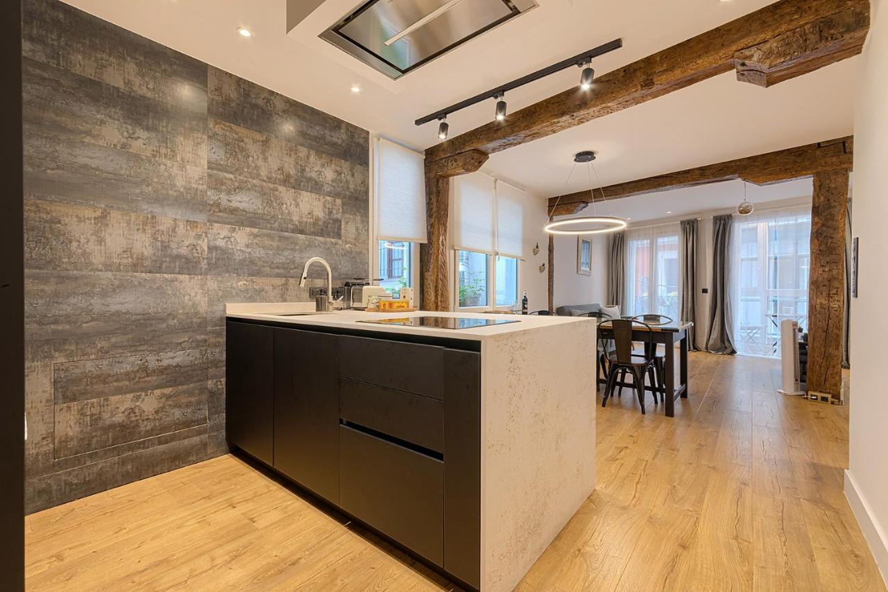 Appartement Moderno Y Lujoso En El Historico Casco Viejo Bilbao